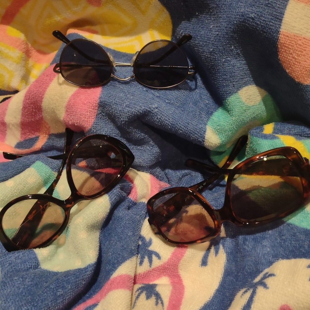 3 pair Reader sunglasses +1.0